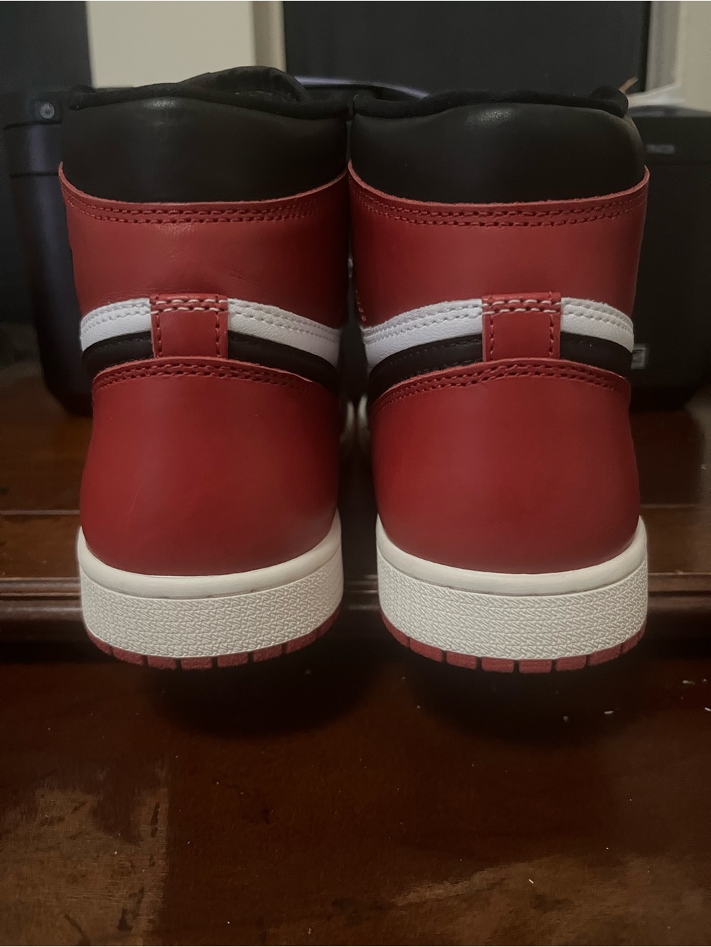 Jordan 1 black top reimagined size 8- Black White Red - Picture 3 of 9